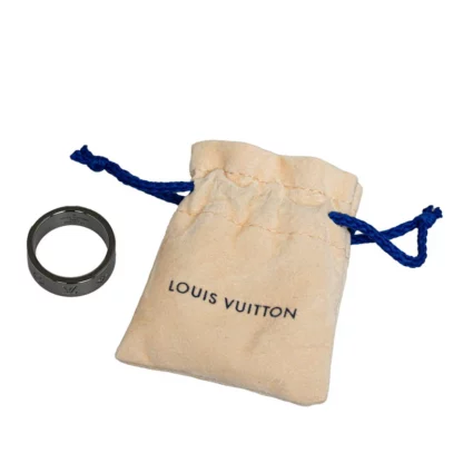 Louis Vuitton - Image 7